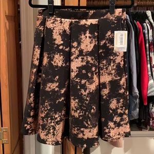 Lularoe elegant rose gold Madison skirt NWT